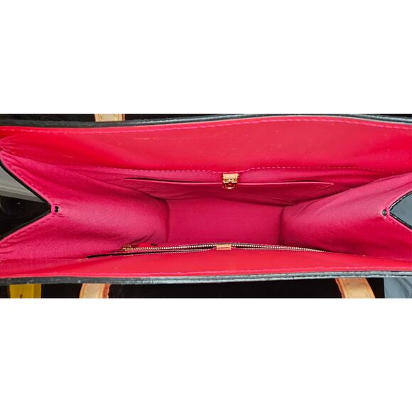 Louis Vuitton Red Monogram Vernis Reade MM Tote - Picture 6 of 11
